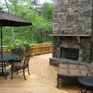 How can I maintain the safety and security of my deck? - faq - Bright Habitats